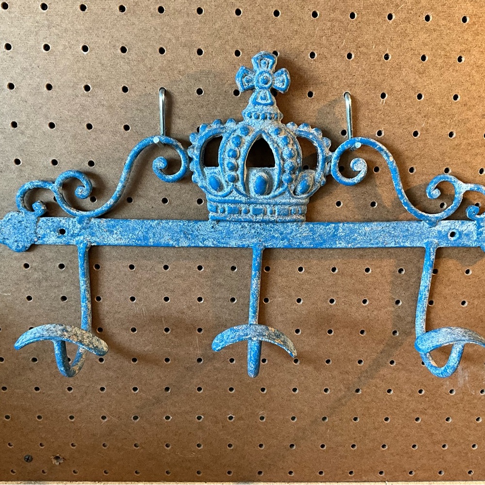 Blue Metal Crown/Queen/Princess Wall Hook. Super Cute